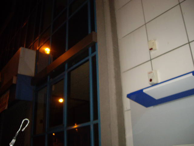 20110129-DecroissanceLensOperationNeons-10.jpg 