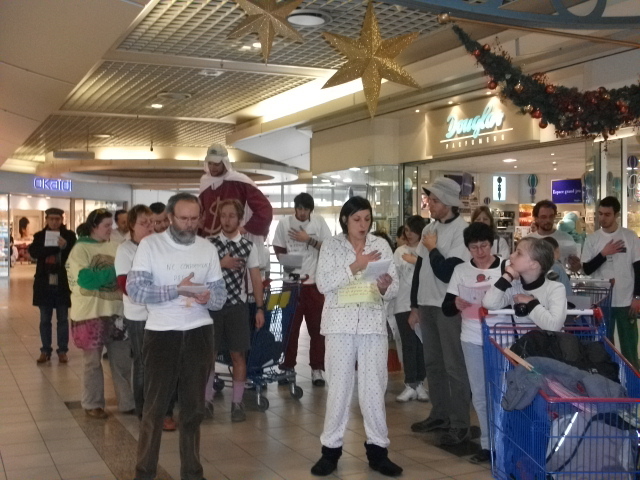 20111211-OC62-CarrefourLievin-175.jpg 