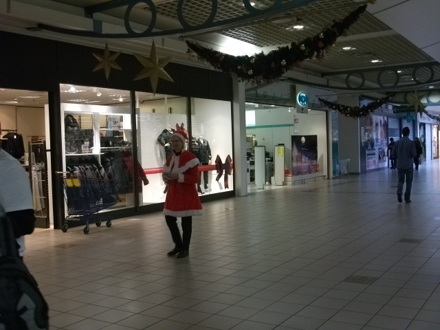 20111211-OC62-CarrefourLievin-180.jpg 