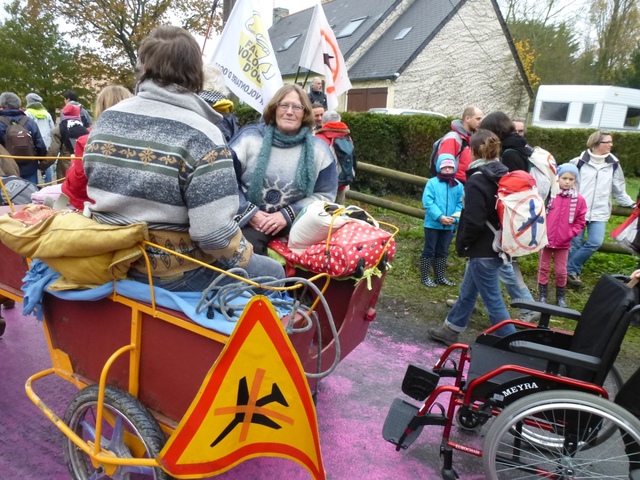 20121117-ManifReoccupationNotreDameDesLandes-116.jpg 