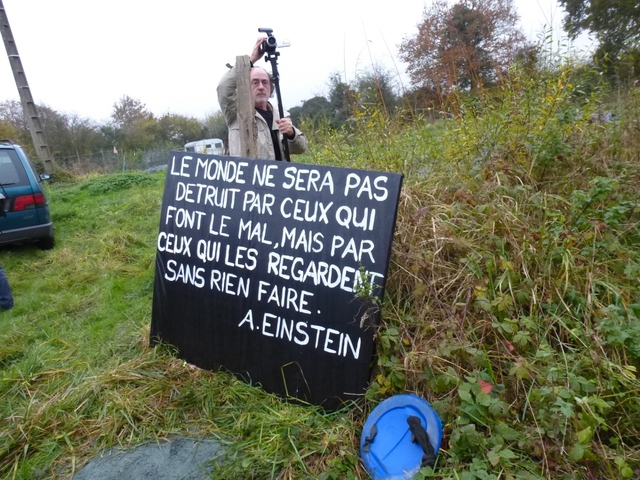 20121117-ManifReoccupationNotreDameDesLandes-122.jpg 