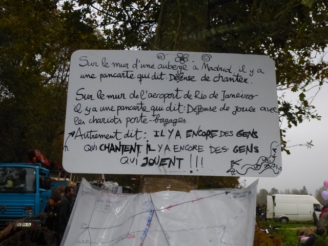 20121117-ManifReoccupationNotreDameDesLandes-155.jpg 