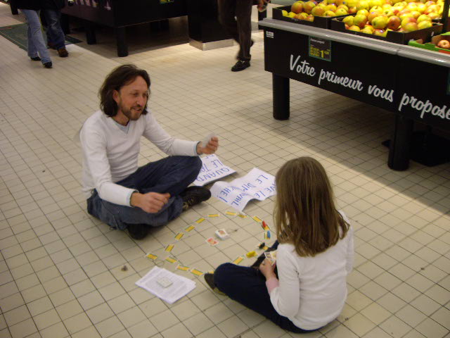  Jeux de société en famille à Cora Lens II, le 19 décembre 2010 